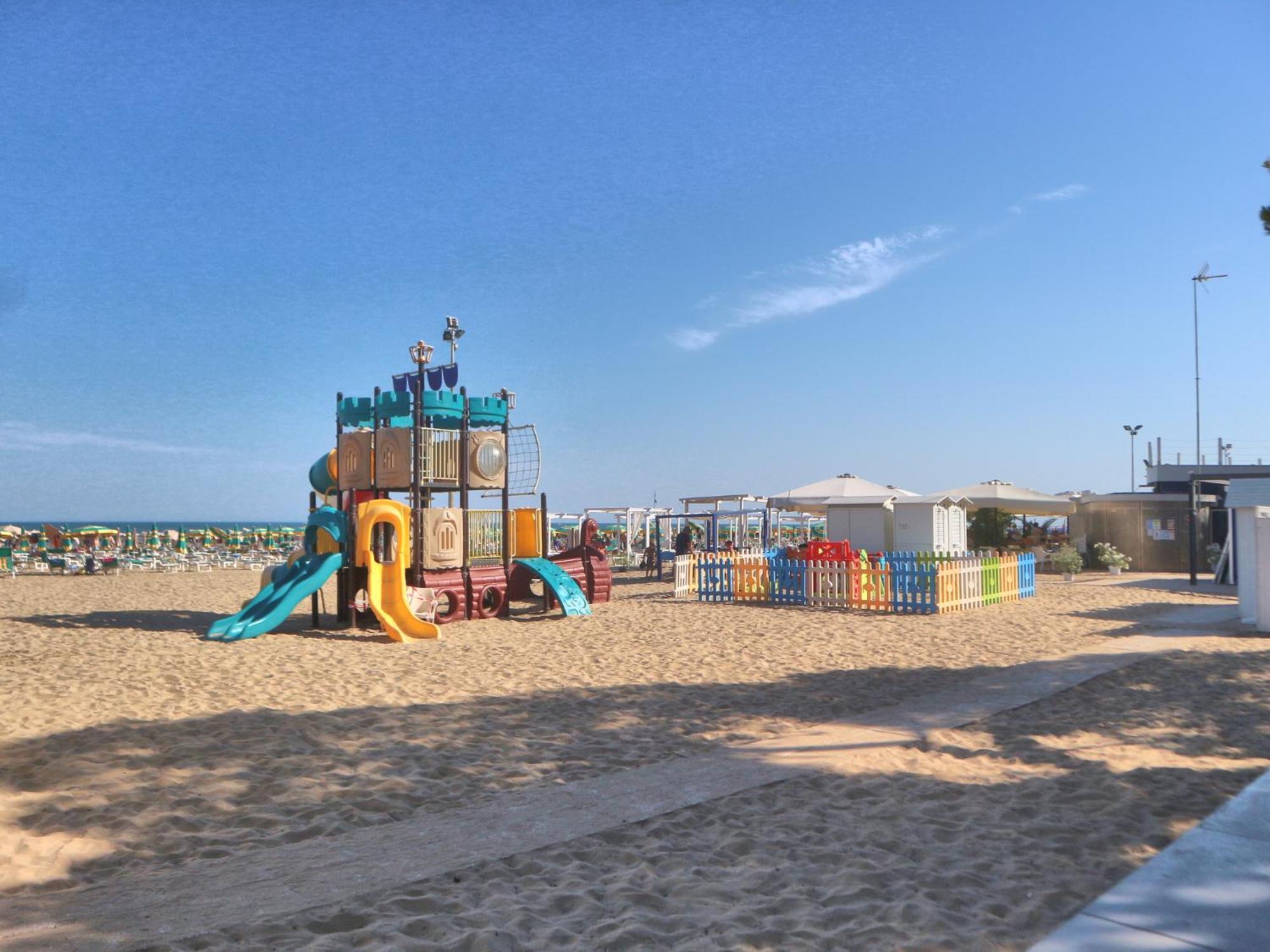 Elena Apartment Линяно Сабиадоро Екстериор снимка